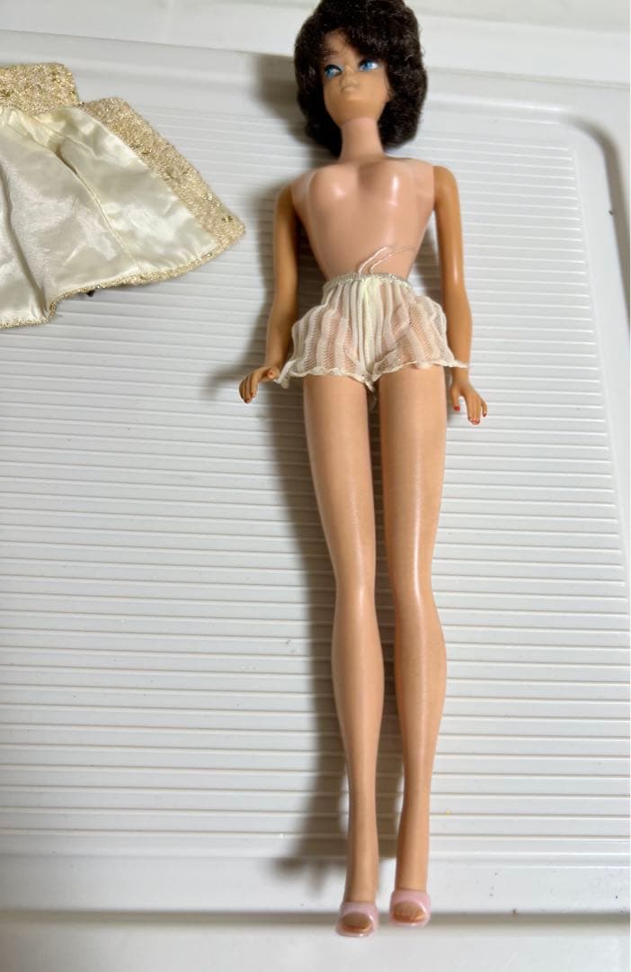 バービーお人形（レトロ）（1969年）バック付き