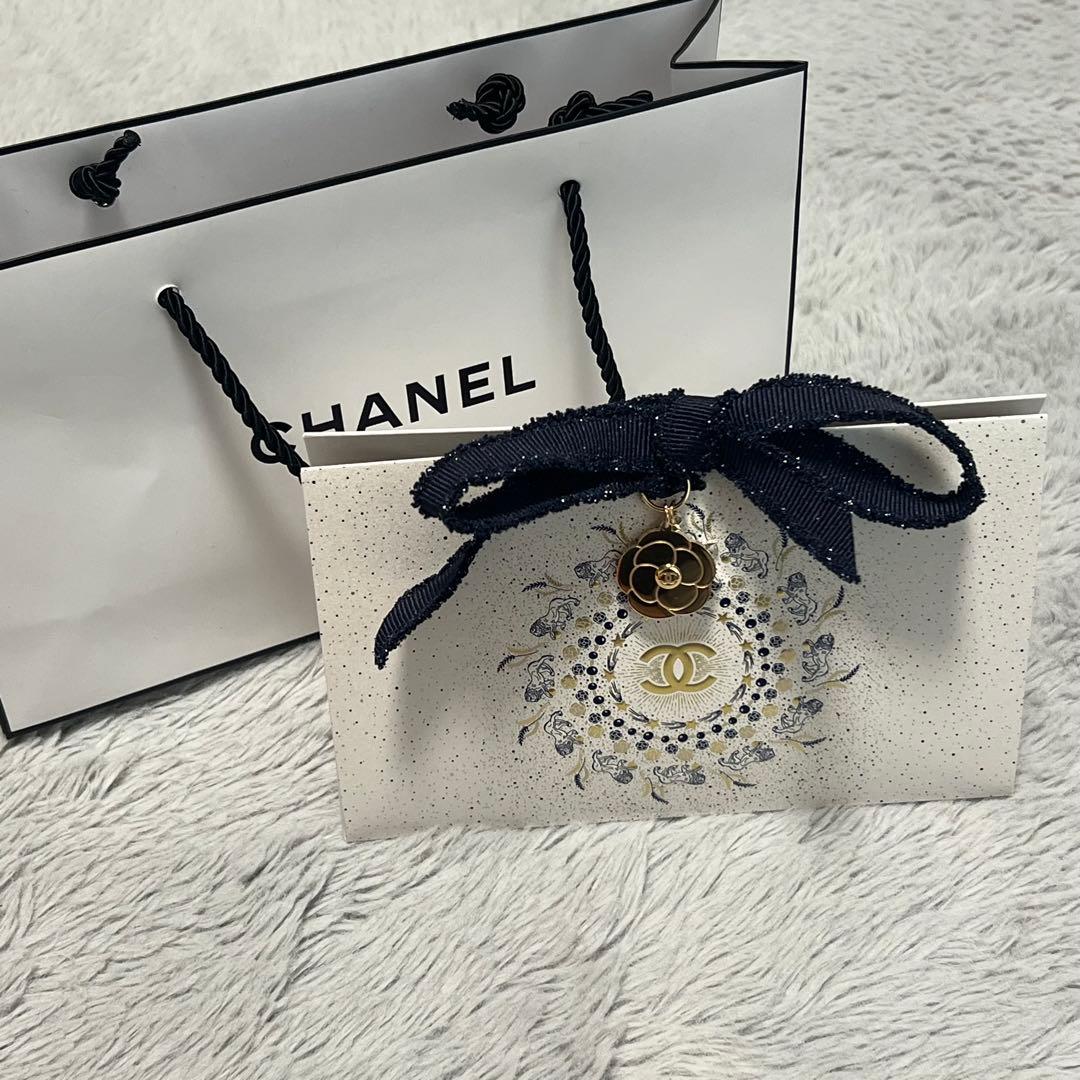 CHANEL イドゥラビューティー　エッセンスミスト