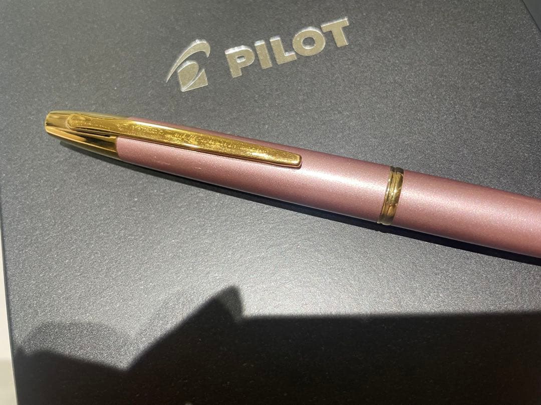 PILOT キャップレスデシモ メタリックピンク EF