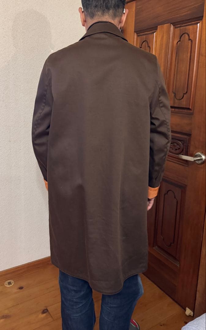 HERMESブラウン ステンカラーコート 内側オレンジ