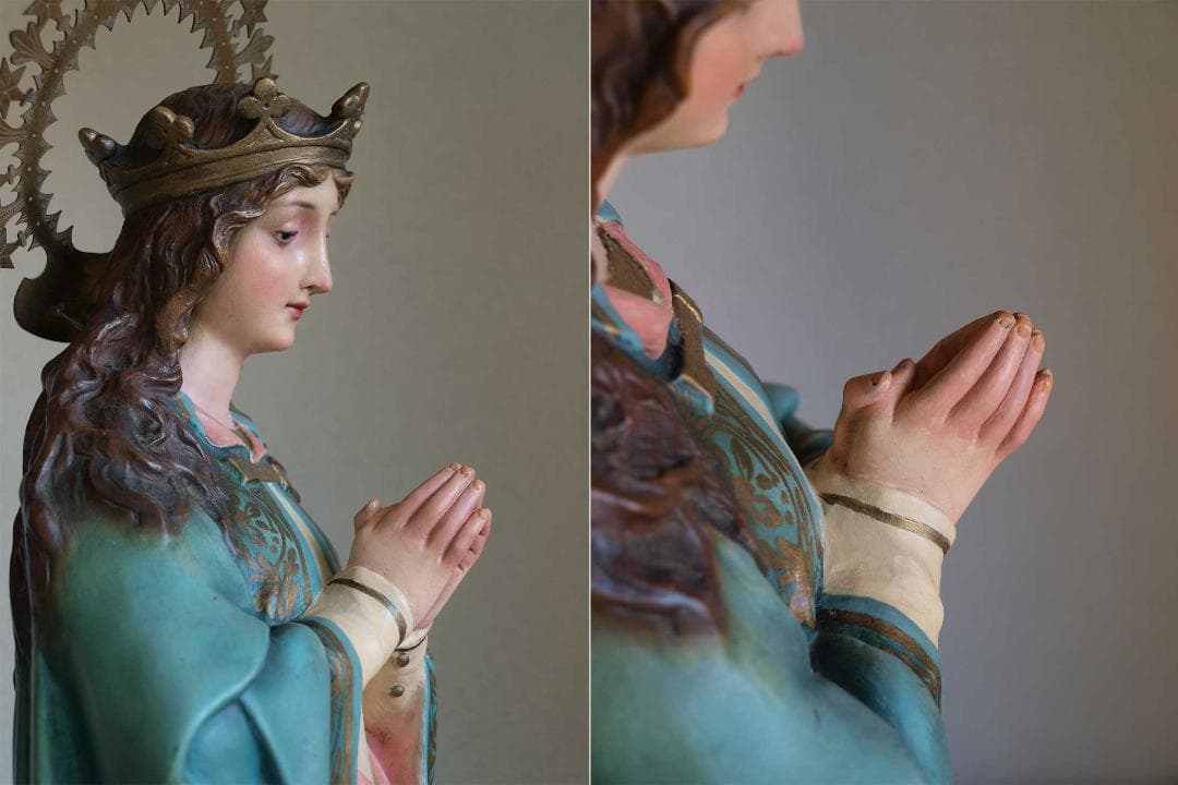 祝福された聖母マリアの祈り戴冠の聖母 リンゴをくわえた蛇を踏み祈る聖母/J772