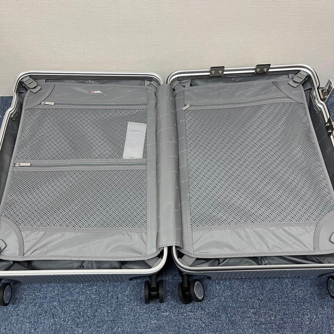 スイスミリタリー プレミアム Cタイプ キャリーケース 64L シルバー