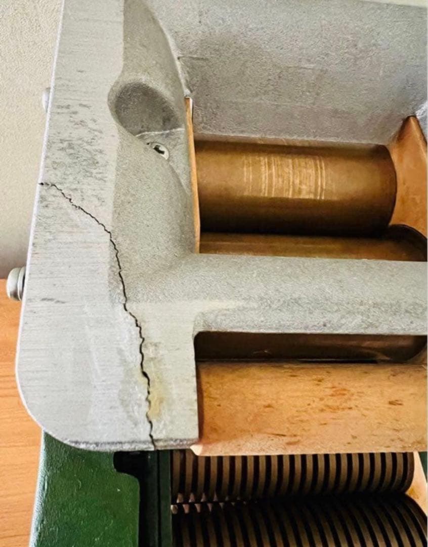 金属製の小野式製麺機