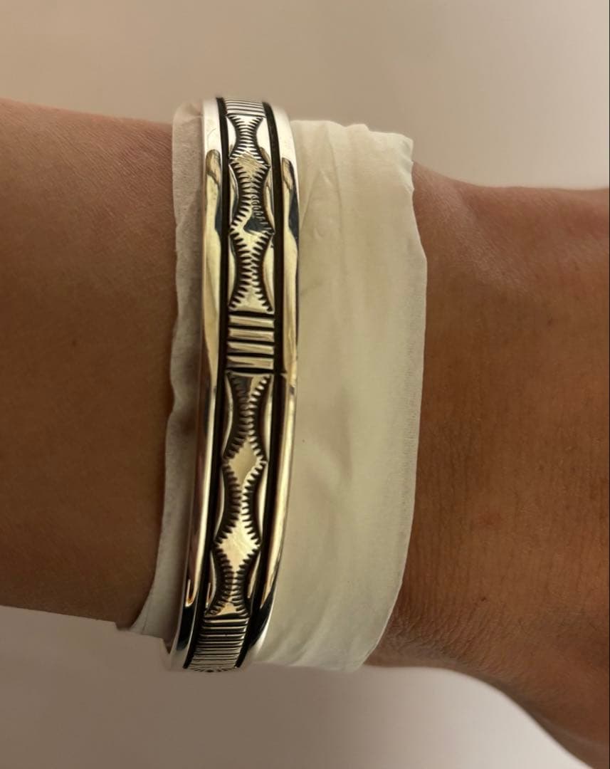 値引き歓迎Bruce Morgan ブルースモーガン スタンプワーク バングル