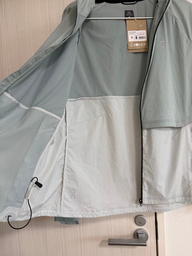 新品未使用タグ付き　on オン　Core Jacket Cobble