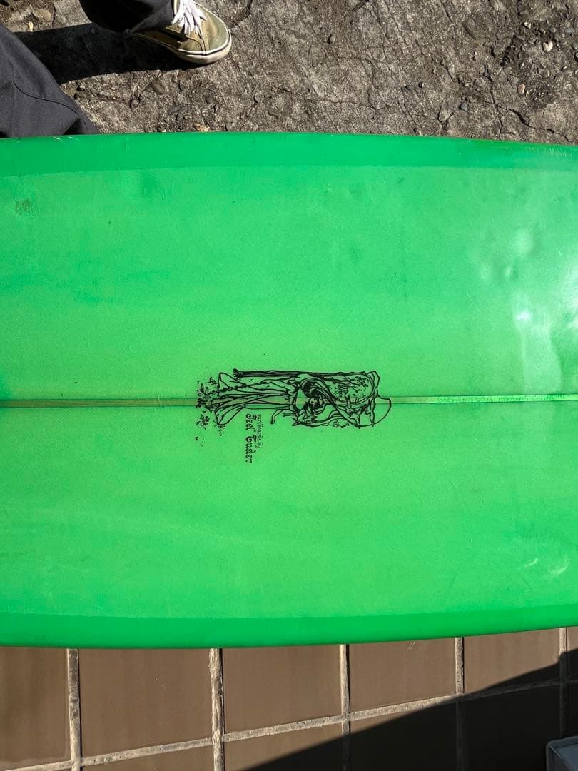 ジョエル チューダー　ロングビル シュロスビーシェイプ 長さ9'0