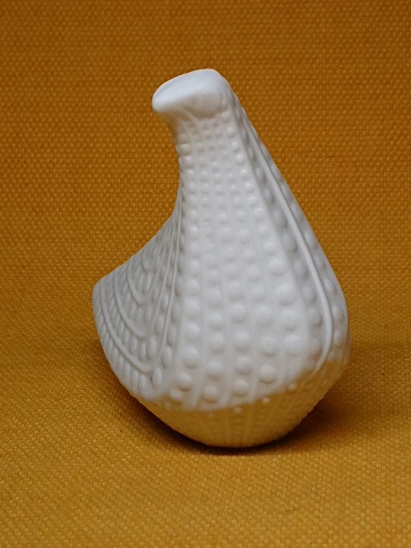 トリ　鳥　白磁　オブジェ　置物　インテリア　工芸品　美術品　A1263