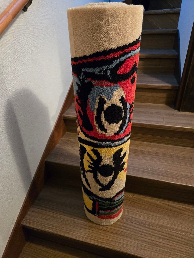 サンゲツ パブロピカソ『帽子の女 』　ラグ　カーペット　タペストリー