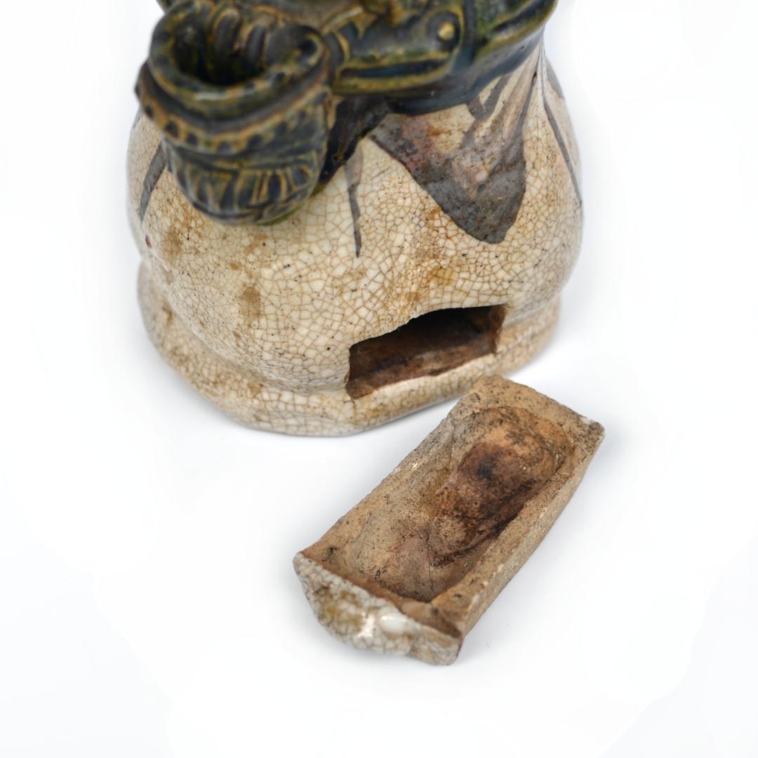 可愛い奴です！ポルトガル人 (南蛮人) のローソク立て【織部燭台】