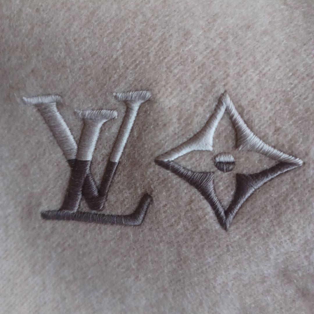 新品未使用！Louis Vuitton ベージュ マフラー M79100
