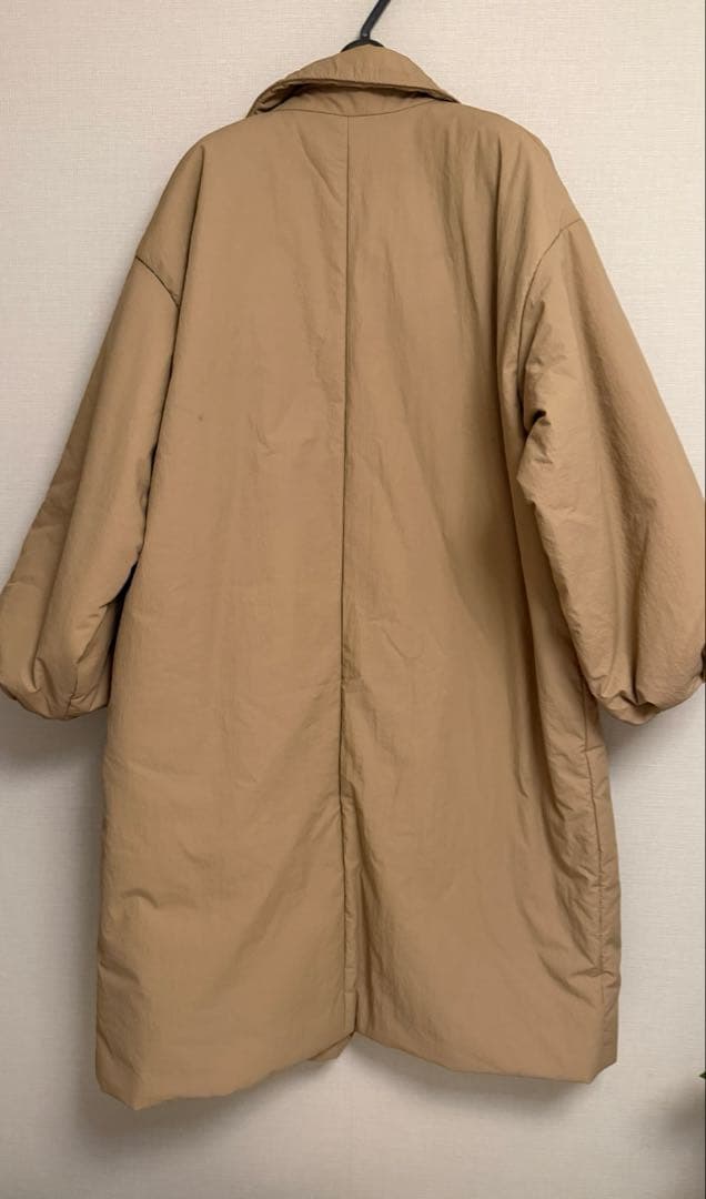 CASA FLINE 6.5万円 撥水リサイクルナイロン中綿コート　ベージュ