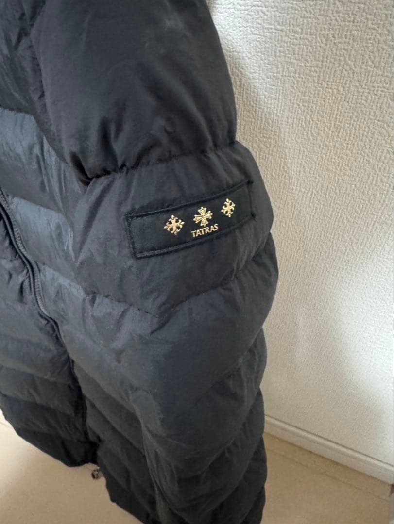 美品　正規品　タトラス　ポリテアマ　ダウンコート　ブラック