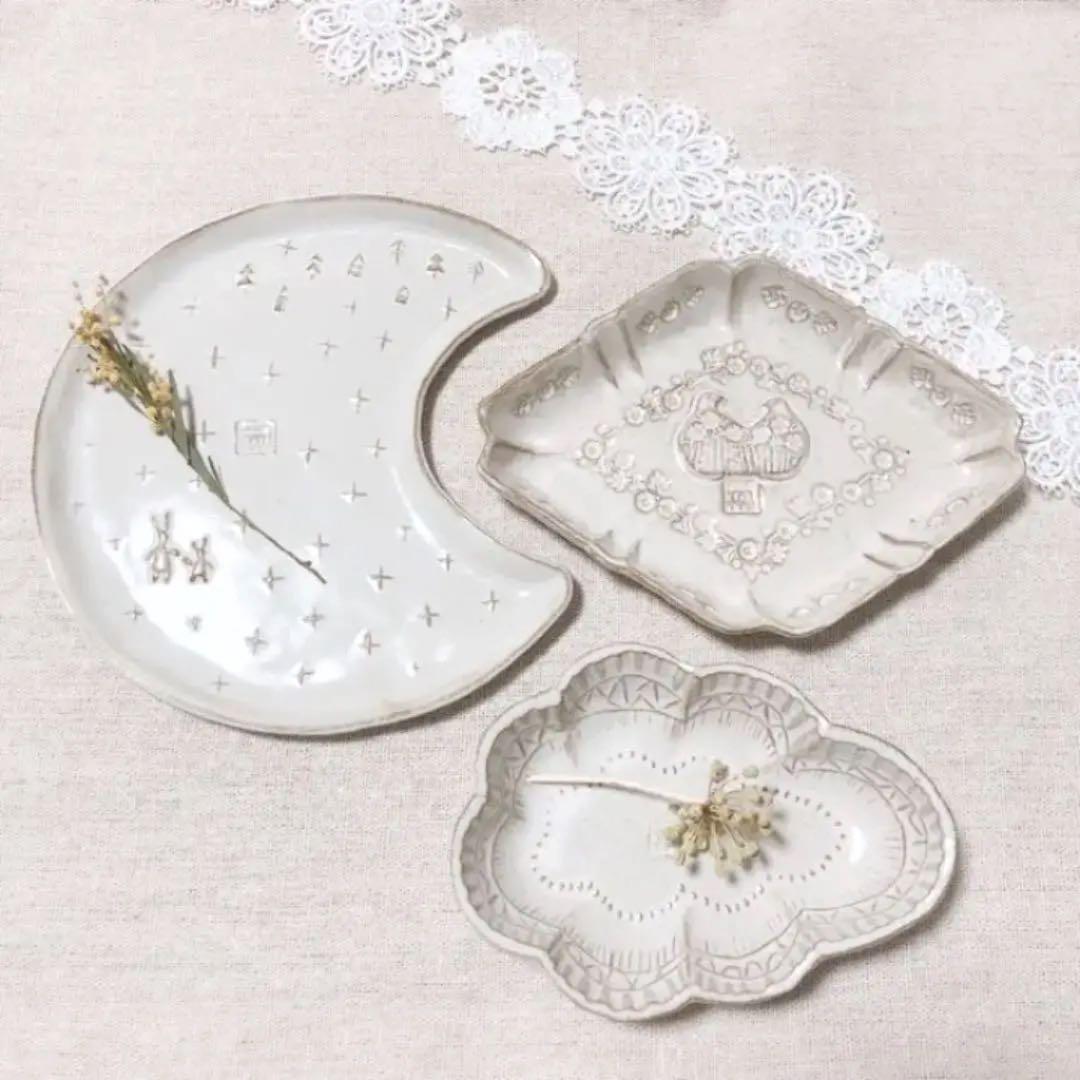 春鳥ひし形皿　眠る月の皿　ピルヴィーの小鉢　3点セット　キエリ舎