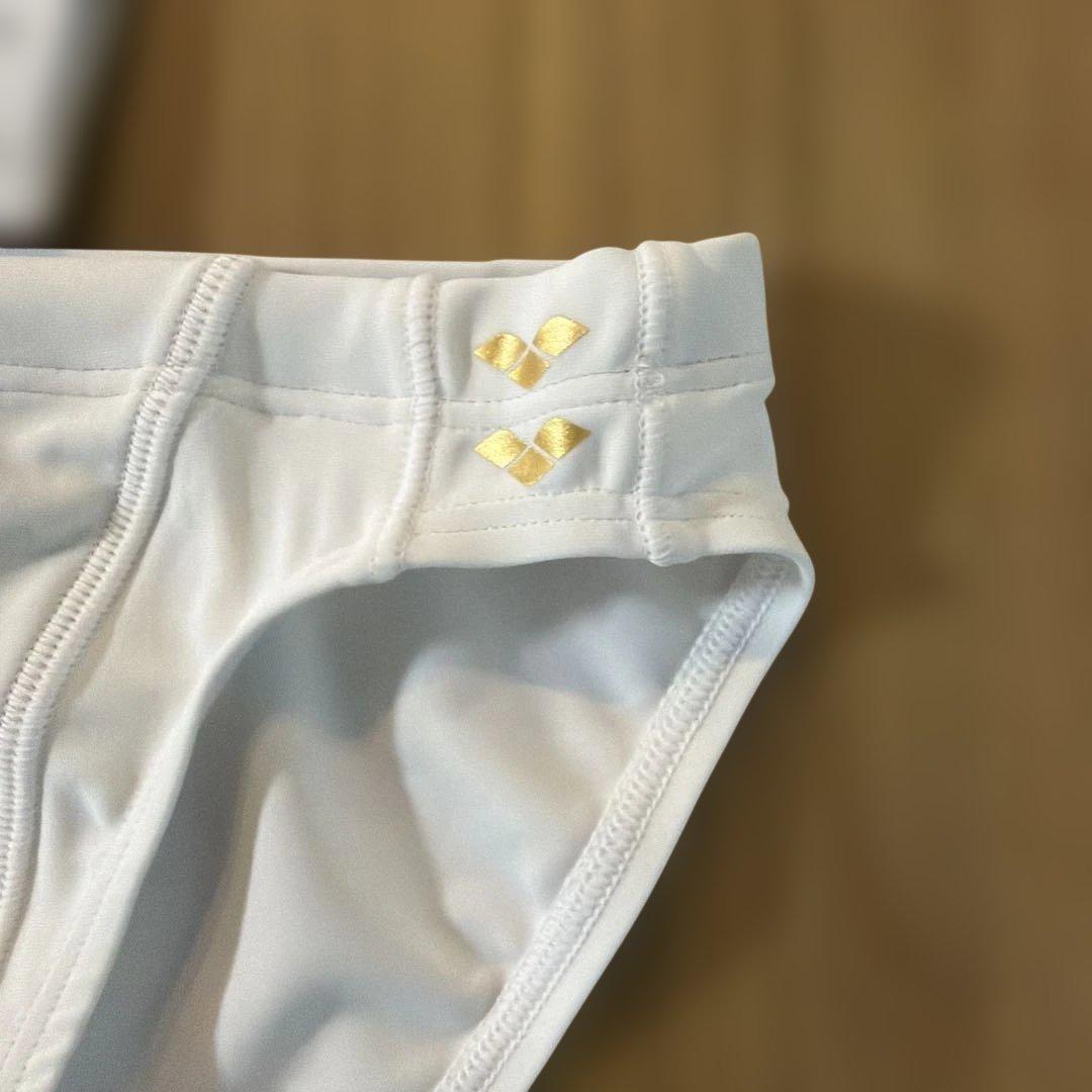 未使用　タグ付き　arena 競泳水着 Lサイズ ホワイト