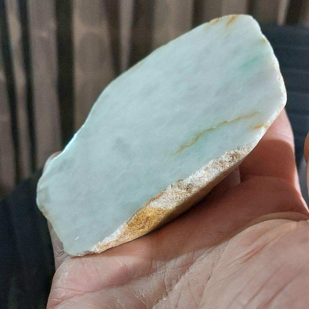 淡いピンクが綺麗で大きな JADEITE 本翡翠 原石 1面磨き 517