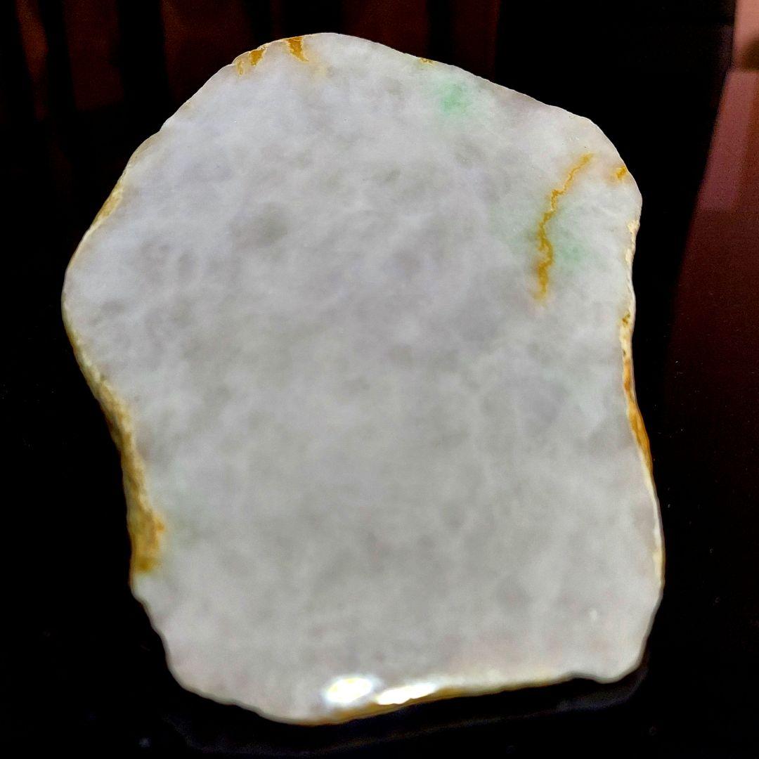 淡いピンクが綺麗で大きな JADEITE 本翡翠 原石 1面磨き 517