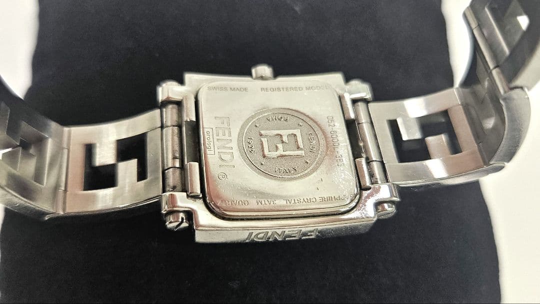 【稼働】フェンディ 腕時計 F6000L スクエア ズッカベルト クォーツ ＳＳ