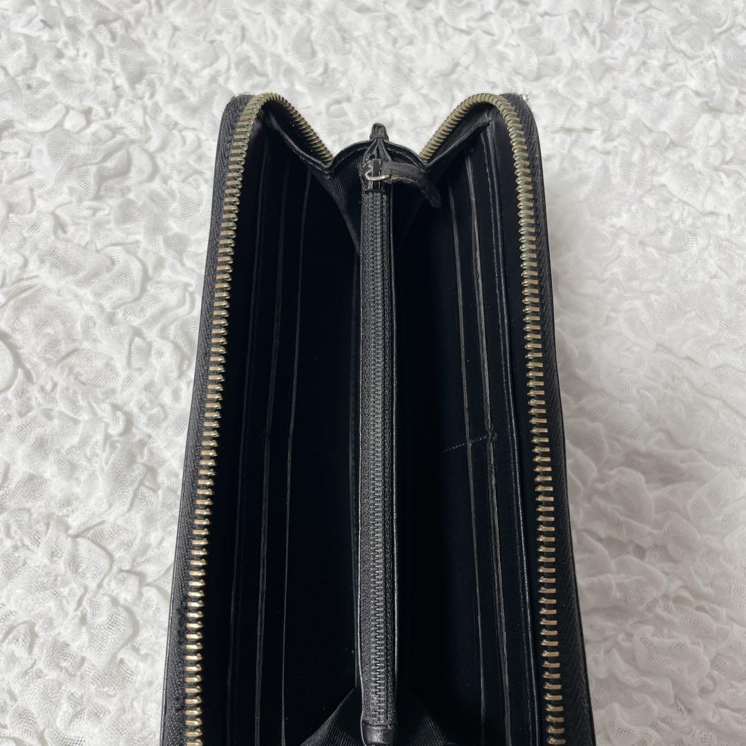 GUCCI GGパターン 長財布　ラウンドファスナー　レザー　黒　本革