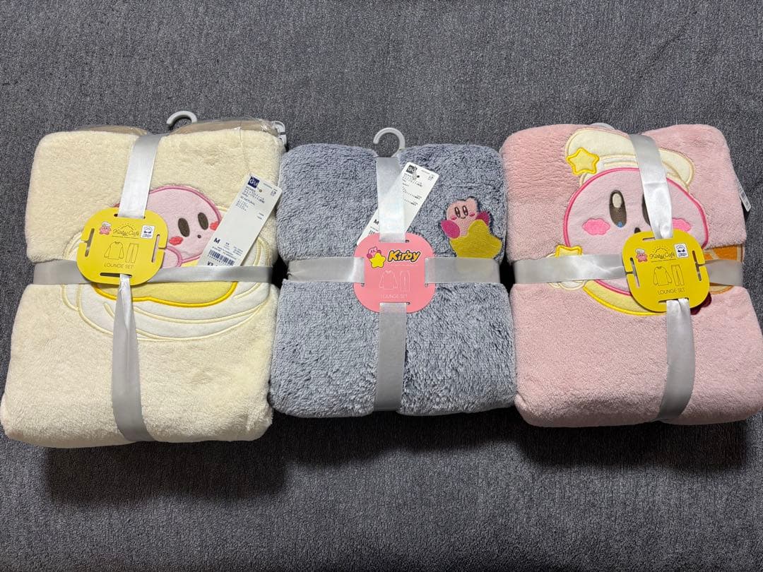 カービィ　GUコラボ　マシュマロフィールラウンジセット　パジャマ　Mサイズ　3着