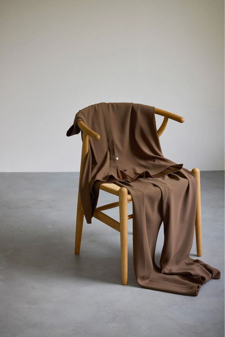 今期完売 超美品SOEJU オーバーサイズタックスリーブシャツ　MサイズBR