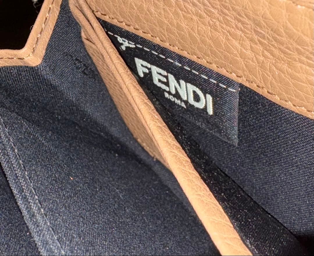 フェンディ 財布