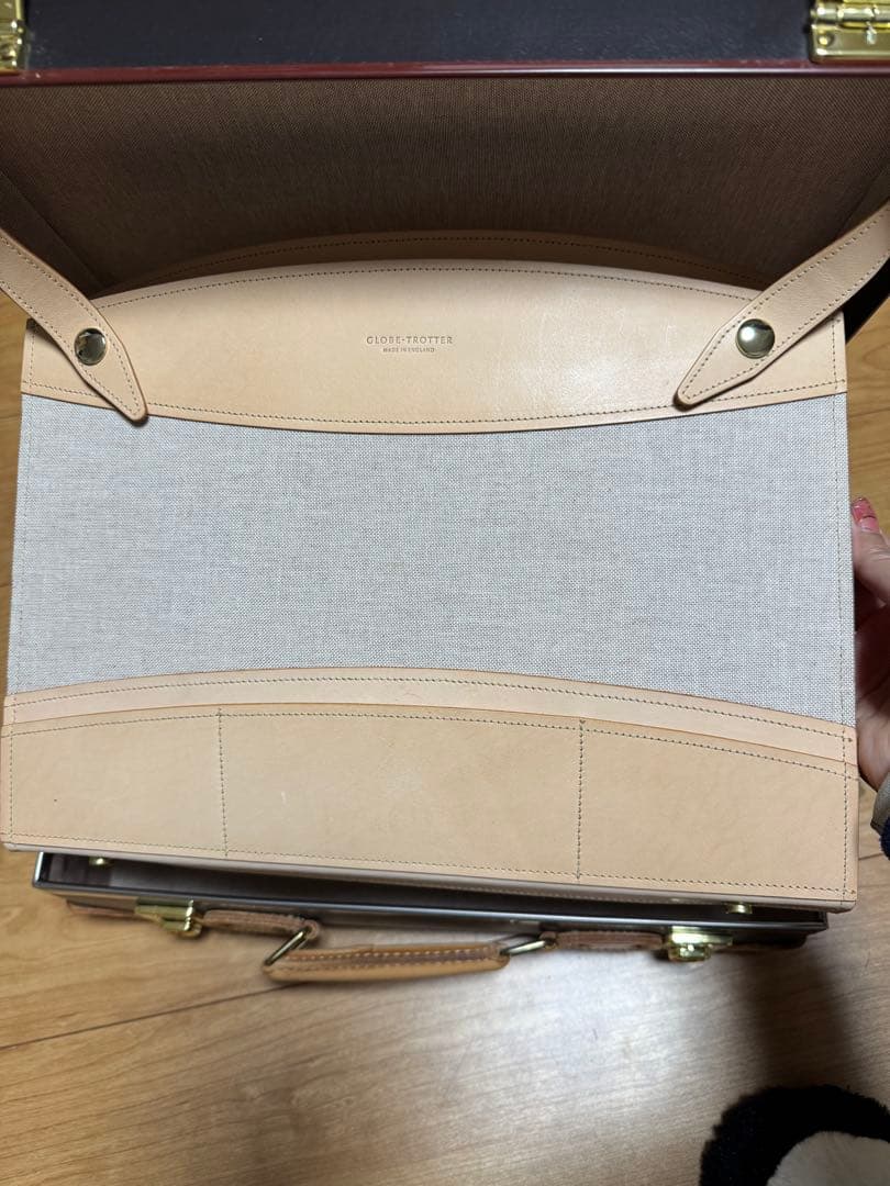 GLOBETROTTER 1897グローブトロッター スリムアタッシュ 紺