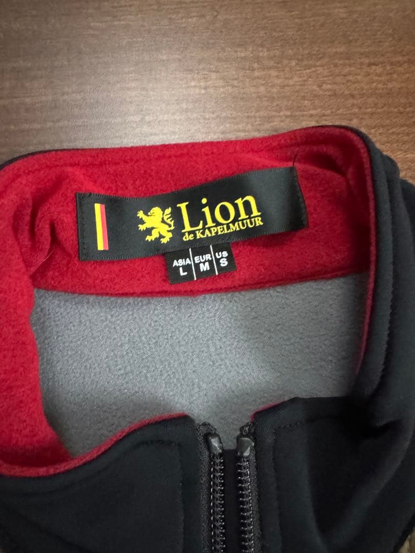 KAPELMUUR ジャケット