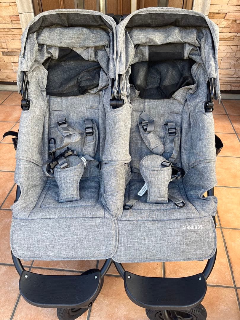 エアバギー　ココダブル　グレー
