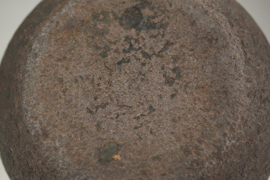 萬龍堂造　玉泉仙史 蘭紋「幽香清韻」丸形小鉄瓶　小振り　小ぶり