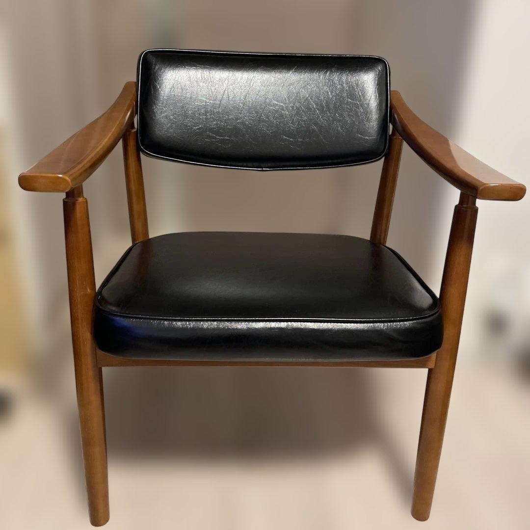 Dチェア　カリモク60　スタンダードブラック