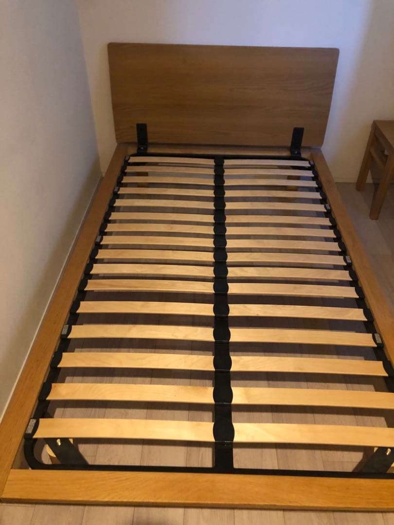 無印良品　オーク材ベッドフレーム、ベッドボード