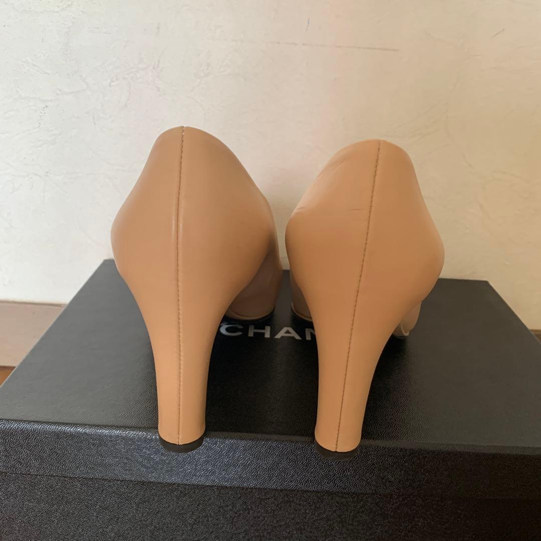 CHANEL ベージュ ブラックトゥ ハイヒール