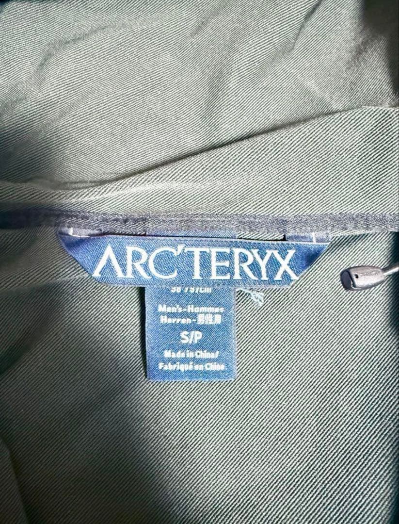 【値下げ】ARC'TERYX ca#34438 アークテリクスマウンテンパーカー