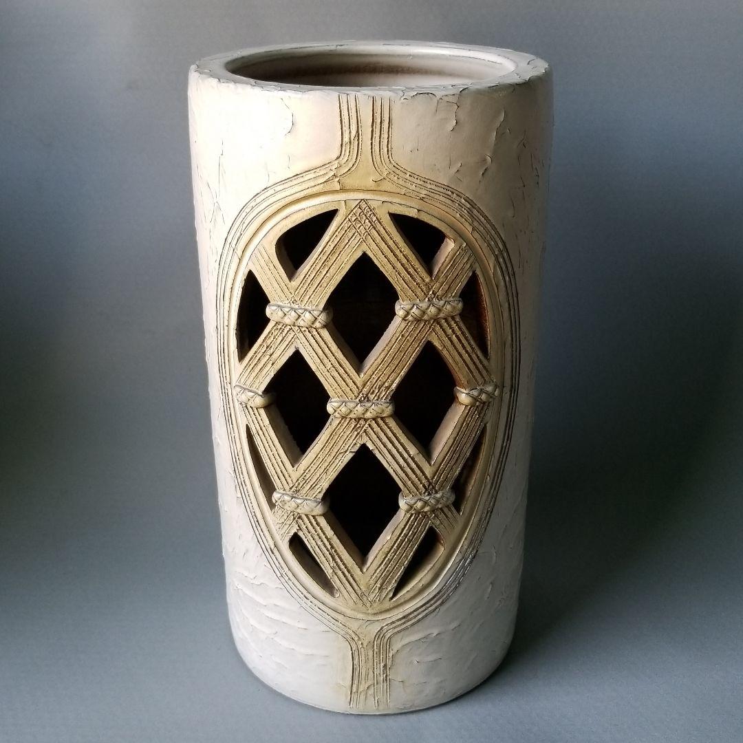 信楽焼傘立て  格子彫 高さ４３cm