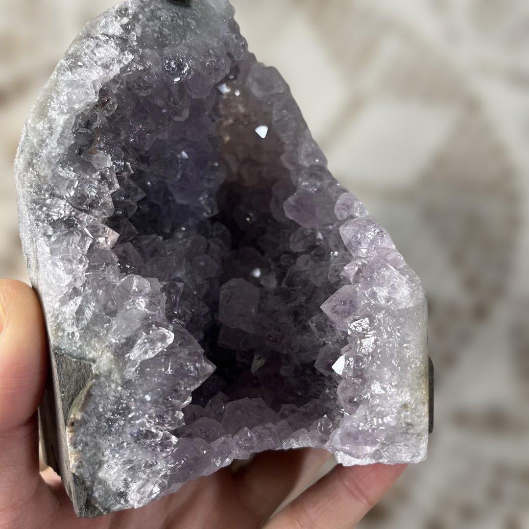 【天然石】③アメジストドーム　紫水晶 ラベンダー ジオード　原石　置物 台座付き