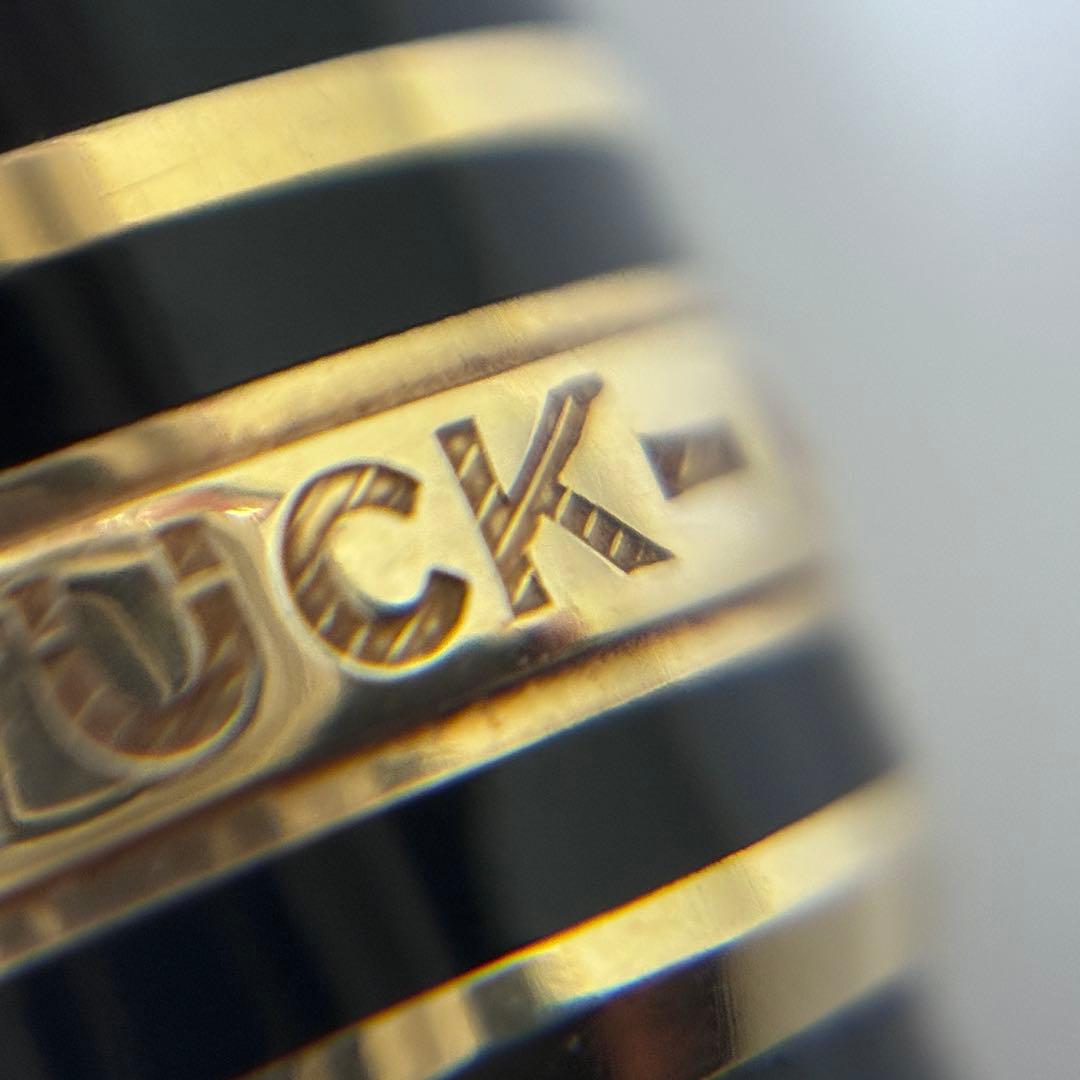 ◇MONTBLANCの万年筆とボールペンのセットです。