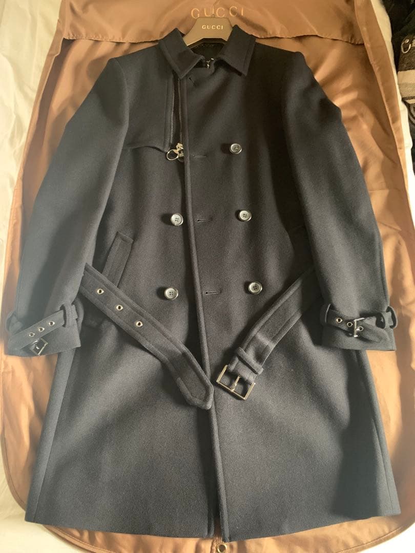 グッチ・ウールトレンチコート（美品、ブラック、サイズ46）