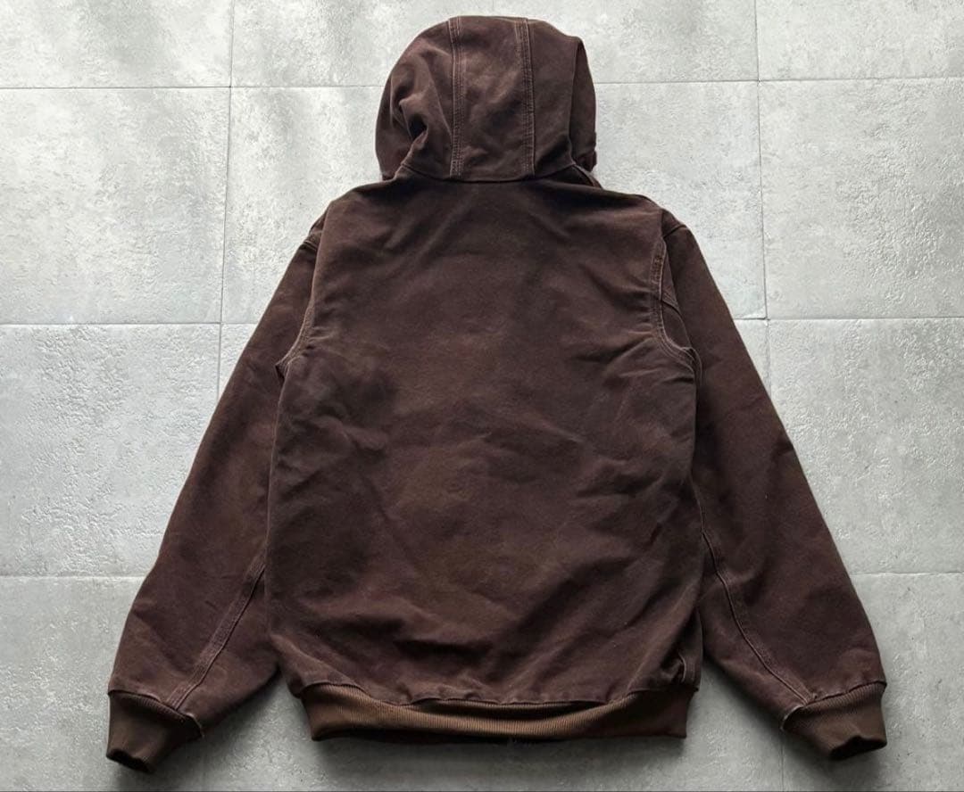 カーハート　アクティブジャケット　ブラウン　フェード　サイズ感◎