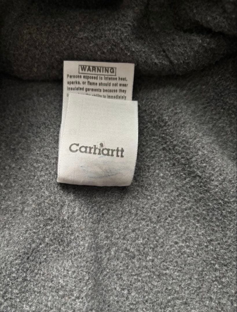 カーハート　アクティブジャケット　ブラウン　フェード　サイズ感◎
