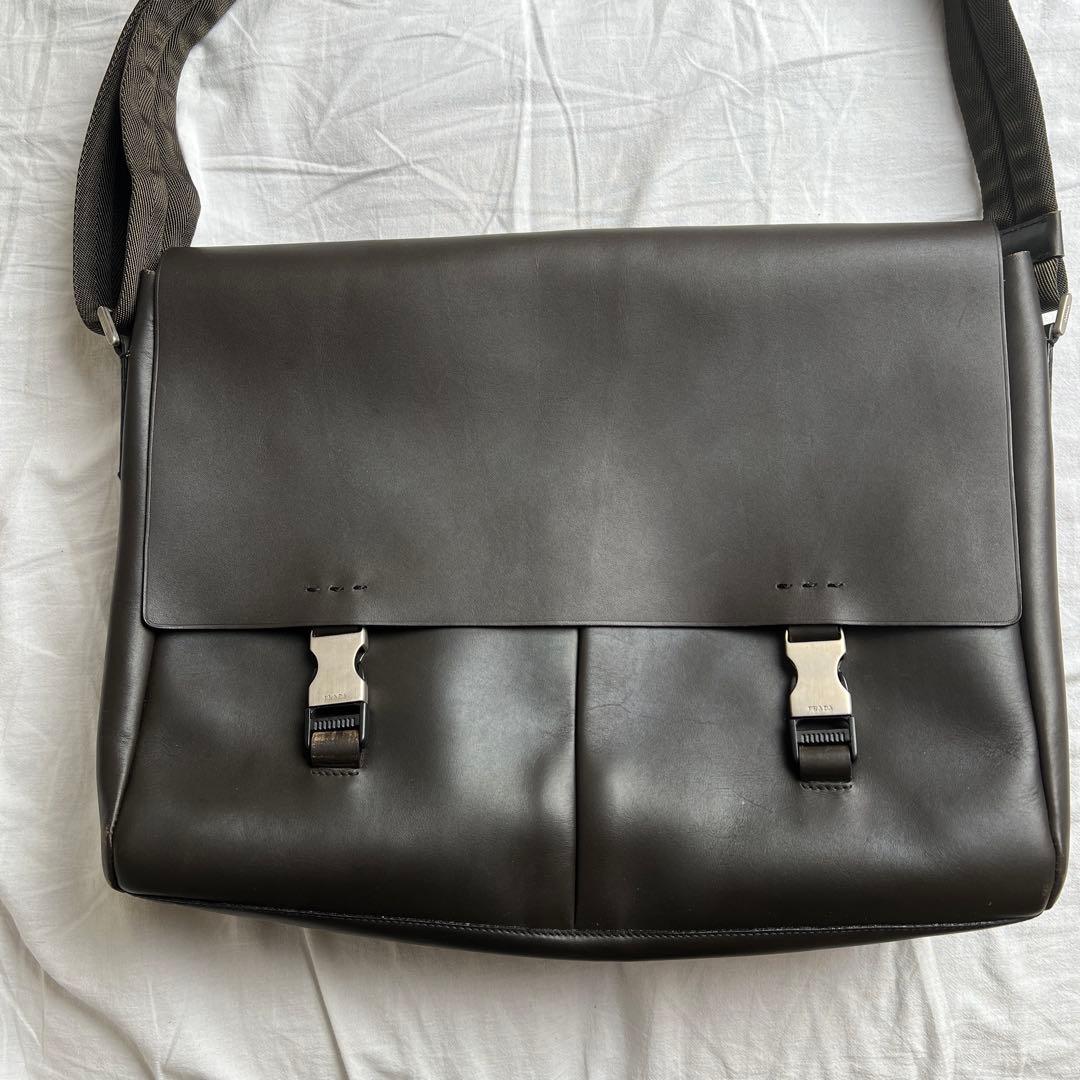 バッグ PRADA leather messenger bag dark brown