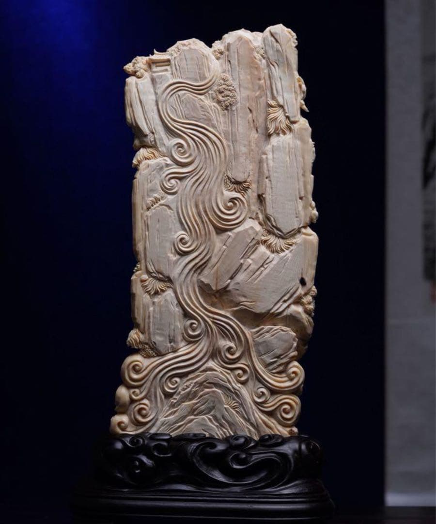 天然マンモス牙美しい手作り彫刻大日如来 置物