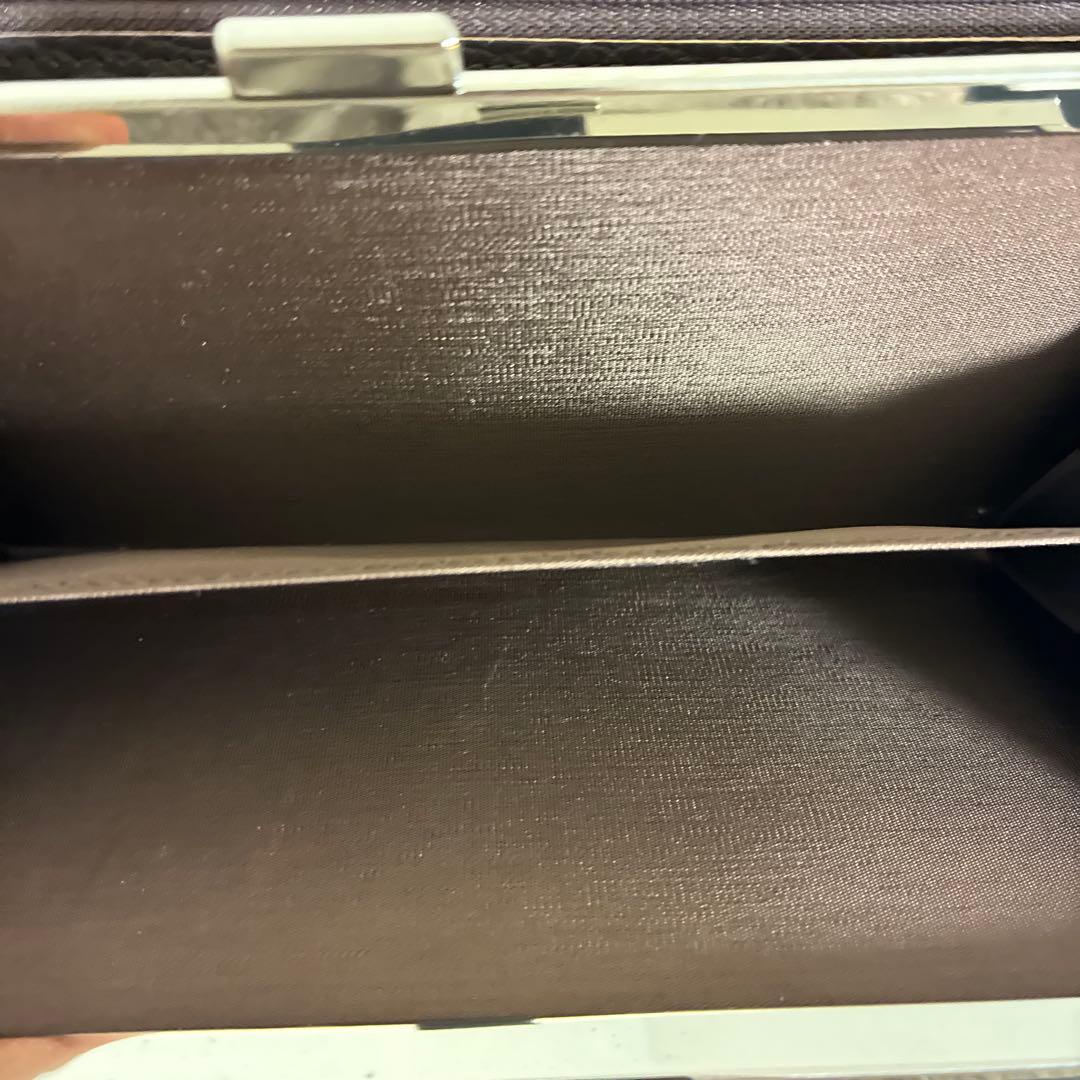 Burberry 長財布 チェック内装