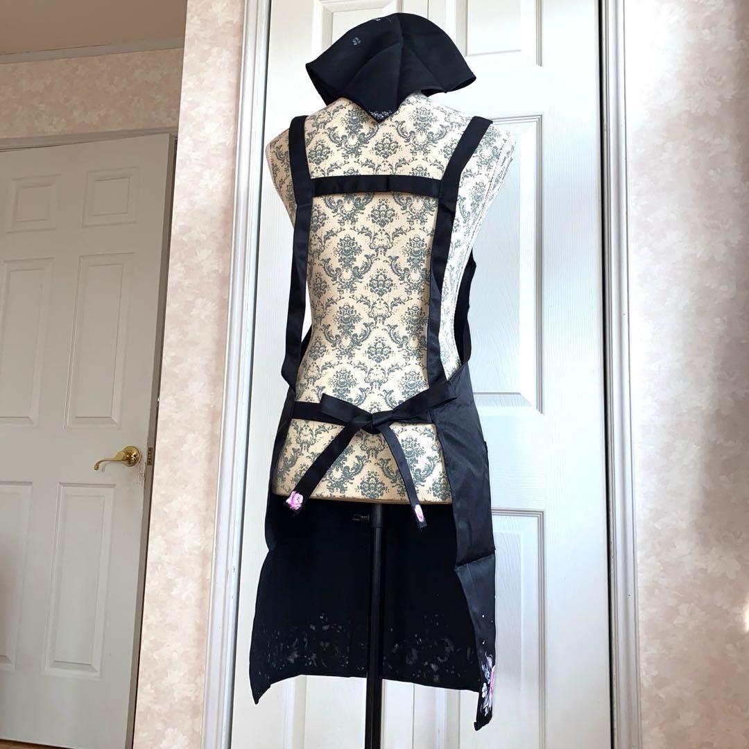 2026年度手帳　エプロン　三角巾　薔薇　手描き　トールペイント