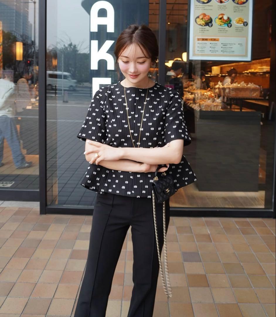 美品レアheyon ヘヨン tsubutsubu ブラウス