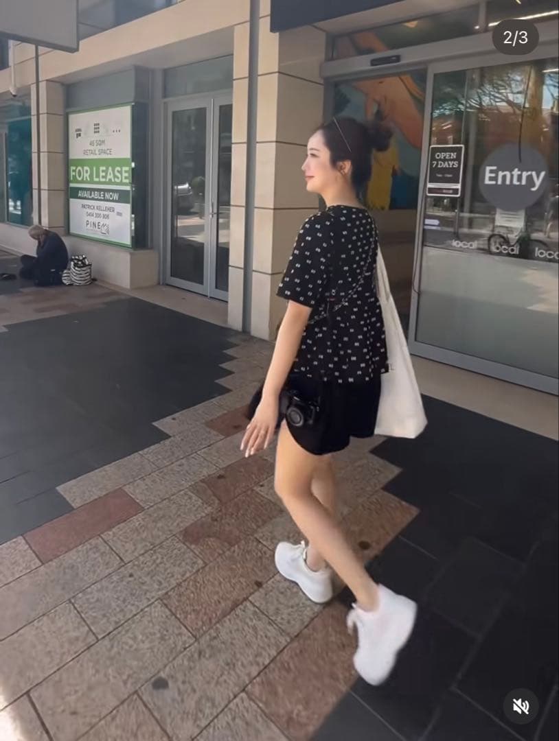 美品レアheyon ヘヨン tsubutsubu ブラウス