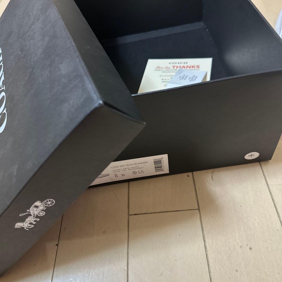 シグネチャー　スニーカー