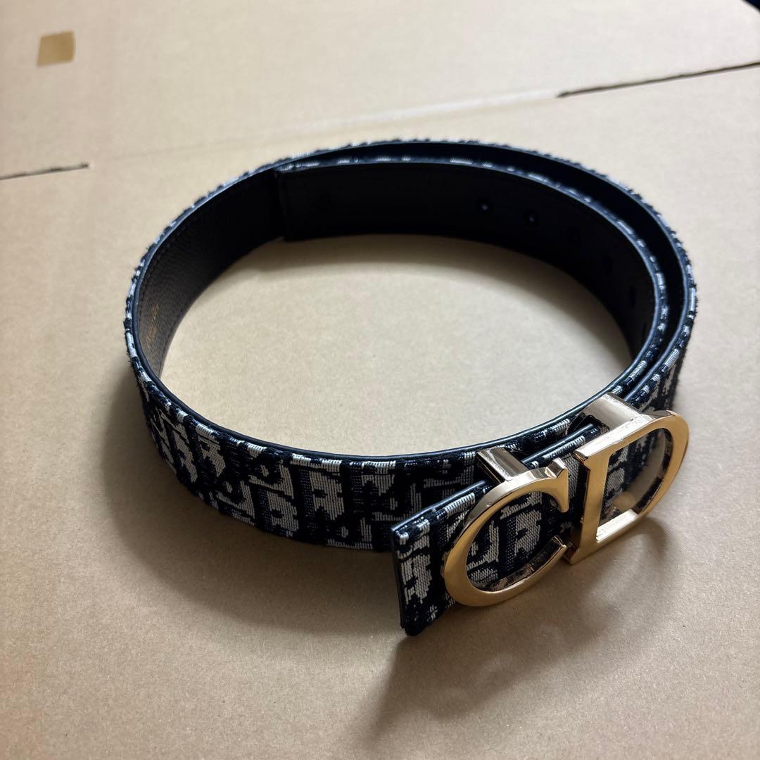 Christian Dior ロゴベルト　ゴールド