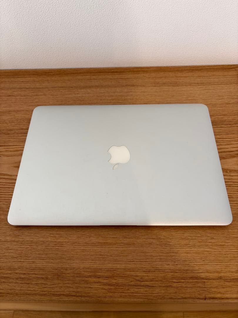 【美品】MacBook Air 13 inch 2017 8GB/256GB