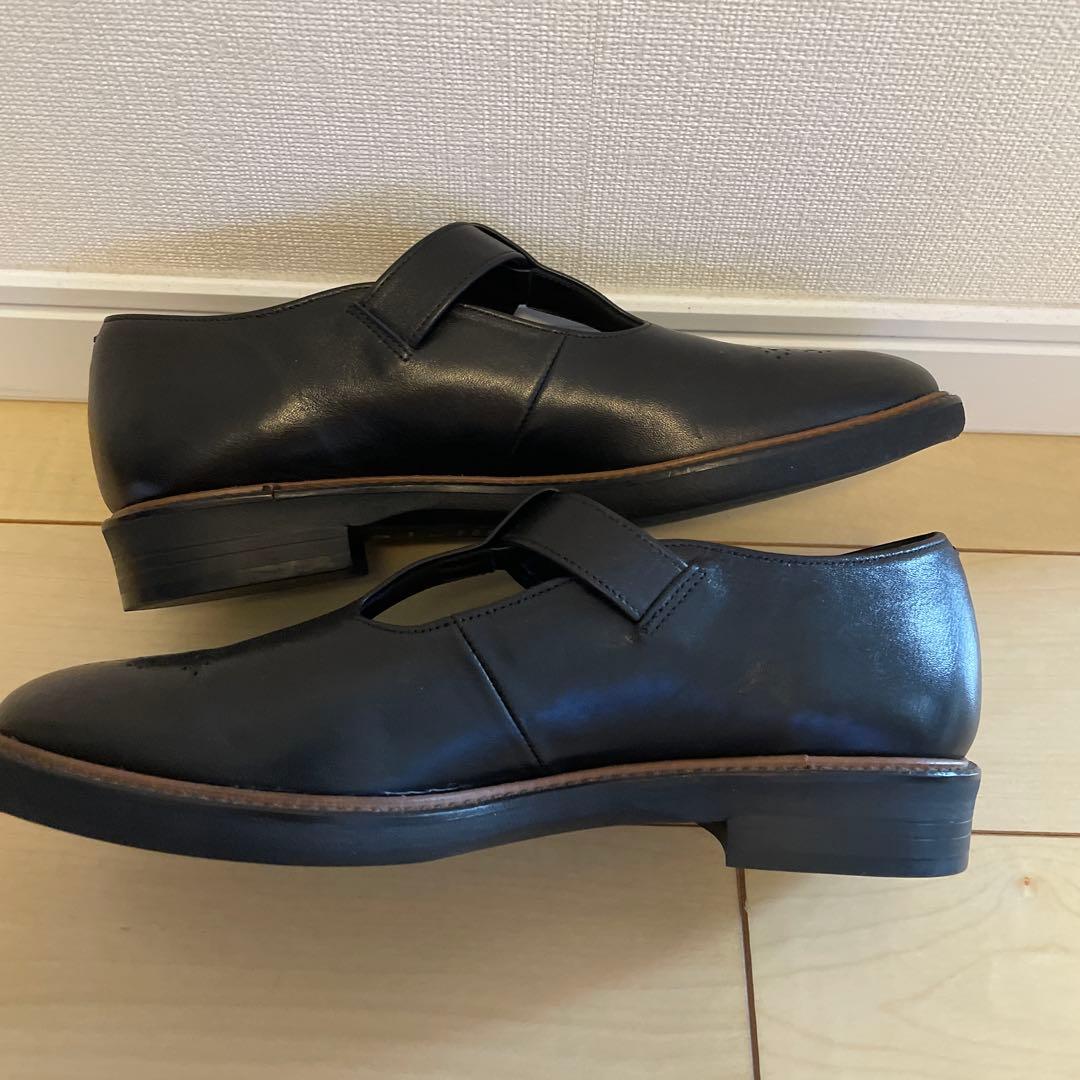 MARGARET HOWELL ブラック Tストラップシューズ