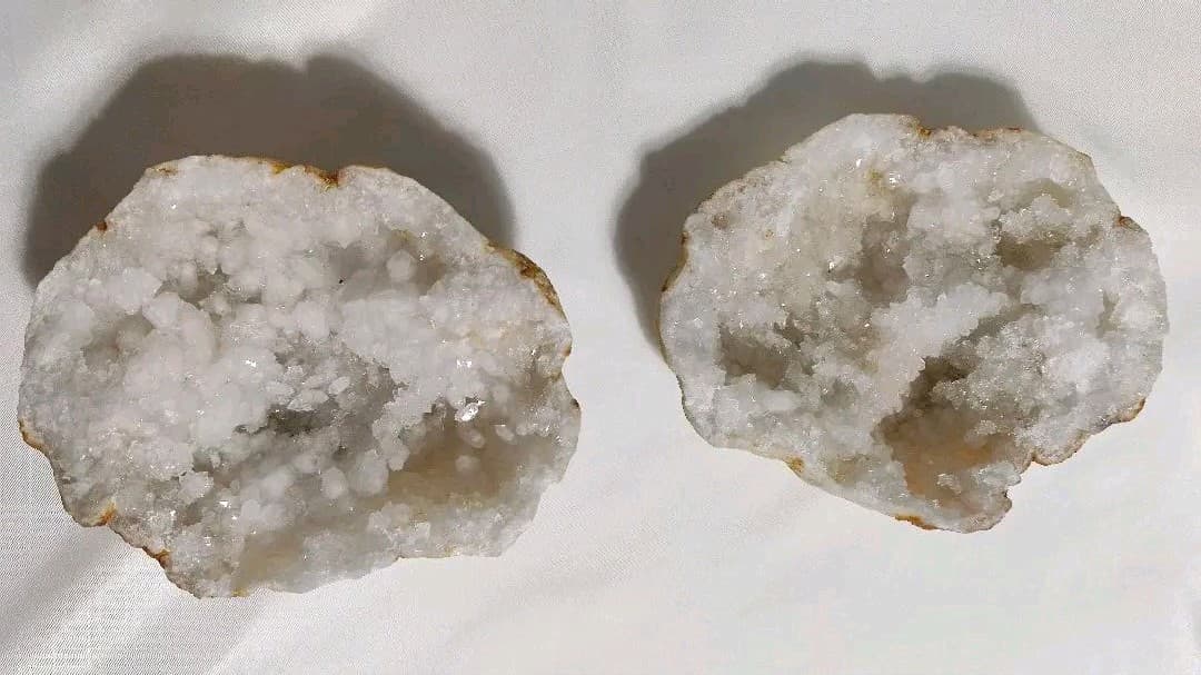 パワーストーン　天然石　原石　ジオード　ペア　1,346g　No.367